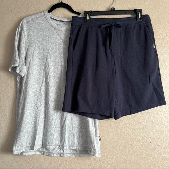 Men's Medium Eddie Bauer 2-Piece Lounge Set Tee Shirt & Shorts Gray & Navy - Picture 3 of 12